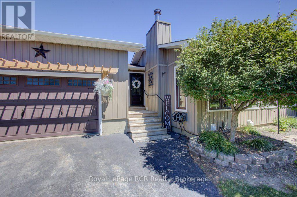 7195 Sixteenth Line, Mapleton, Ontario  N0G 1A0 - Photo 4 - X13626220