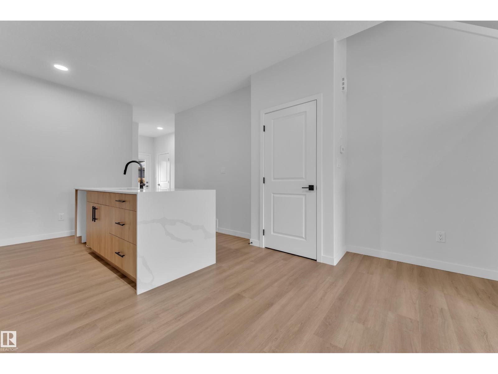 6371 King Wd SW, Edmonton, Alberta  T6W 5J3 - Photo 9 - E4501623