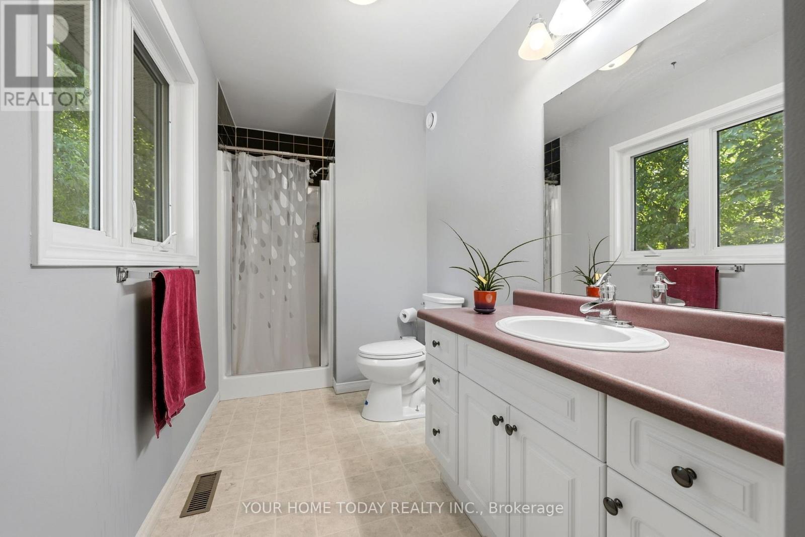 16 Normandy Boulevard, Halton Hills, Ontario  L7G 1W1 - Photo 21 - W13626256