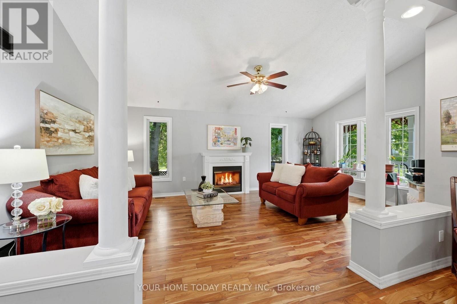 16 Normandy Boulevard, Halton Hills, Ontario  L7G 1W1 - Photo 7 - W13626256