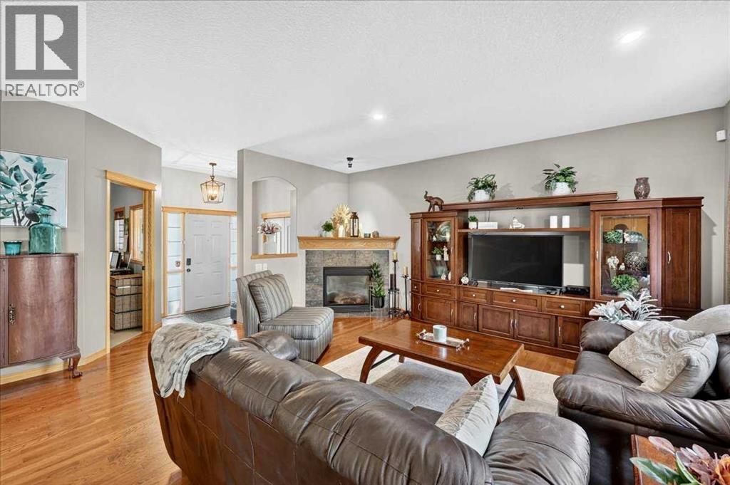 1418 Kings Heights Boulevard SE, Airdrie, Alberta  T4A 0A1 - Photo 7 - A2331682