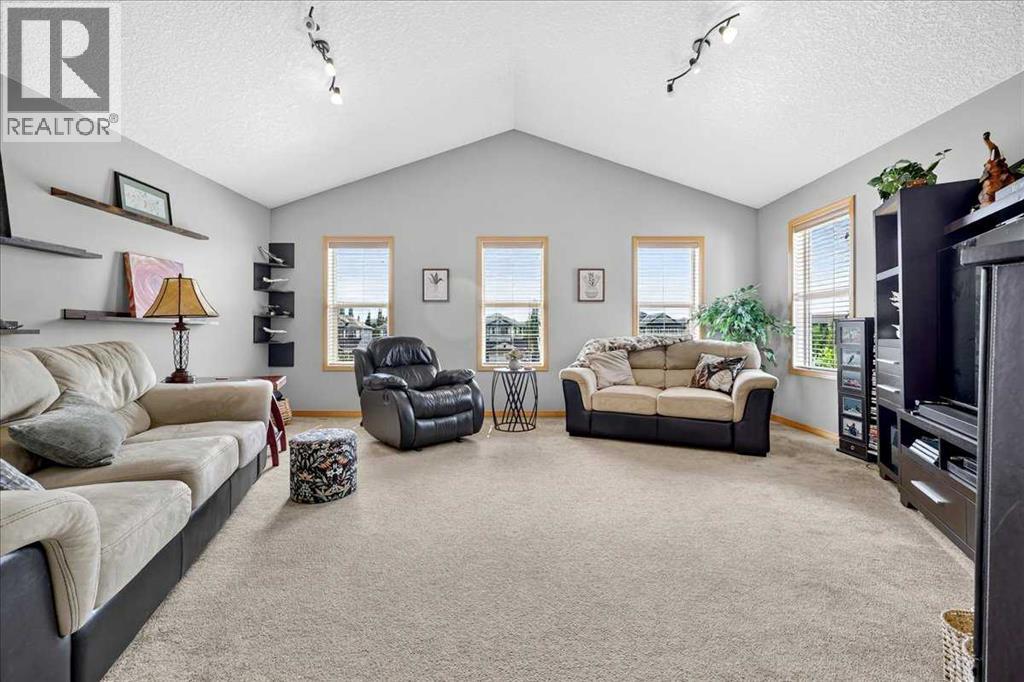 1418 Kings Heights Boulevard SE, Airdrie, Alberta  T4A 0A1 - Photo 23 - A2331682