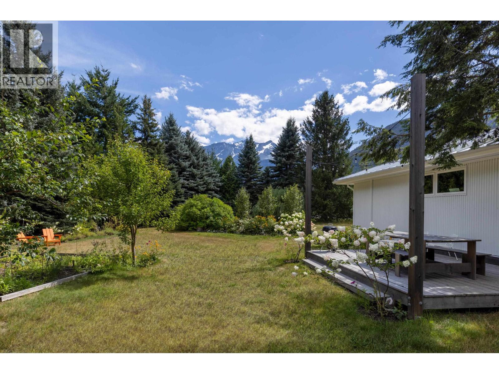 7614 Pemberton Meadows Road, Pemberton, British Columbia  V0N 2L0 - Photo 30 - R3147719