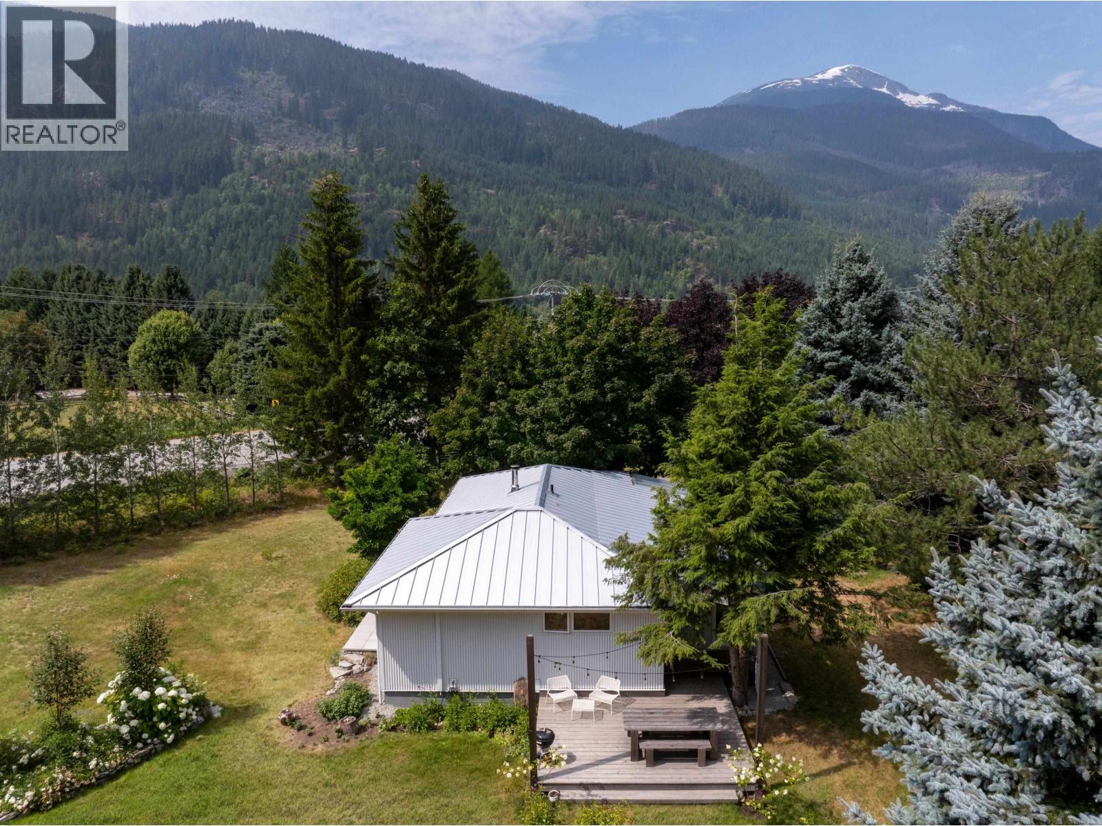 7614 Pemberton Meadows Road, Pemberton, British Columbia  V0N 2L0 - Photo 35 - R3147719