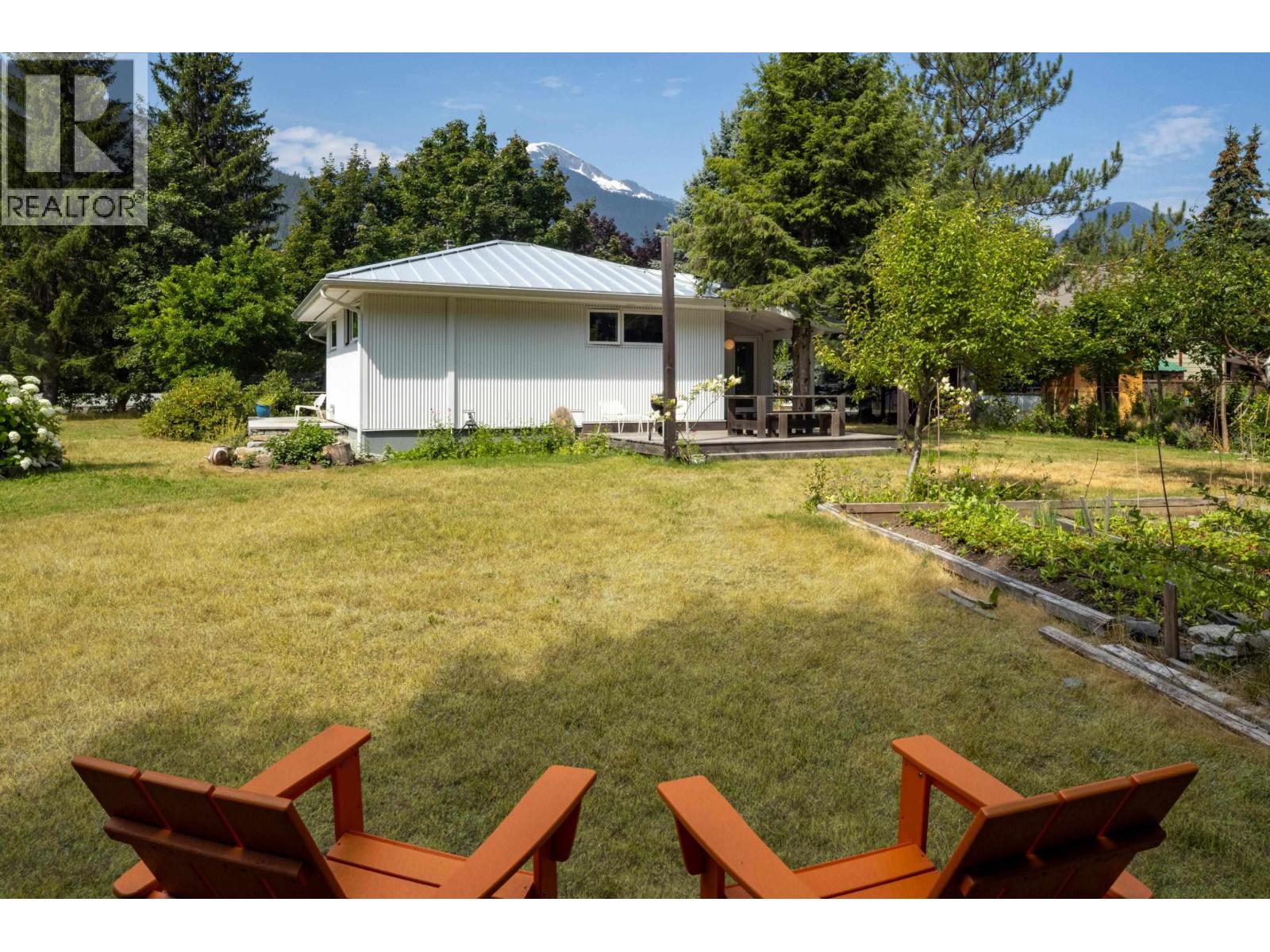 7614 Pemberton Meadows Road, Pemberton, British Columbia  V0N 2L0 - Photo 32 - R3147719