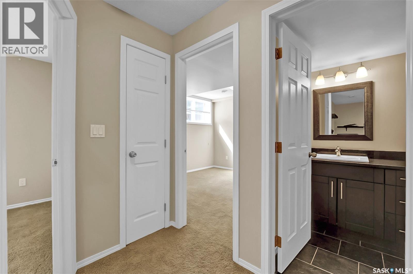 2218 St Andrews Avenue, Saskatoon, Saskatchewan  S7M 0M3 - Photo 34 - SK044232