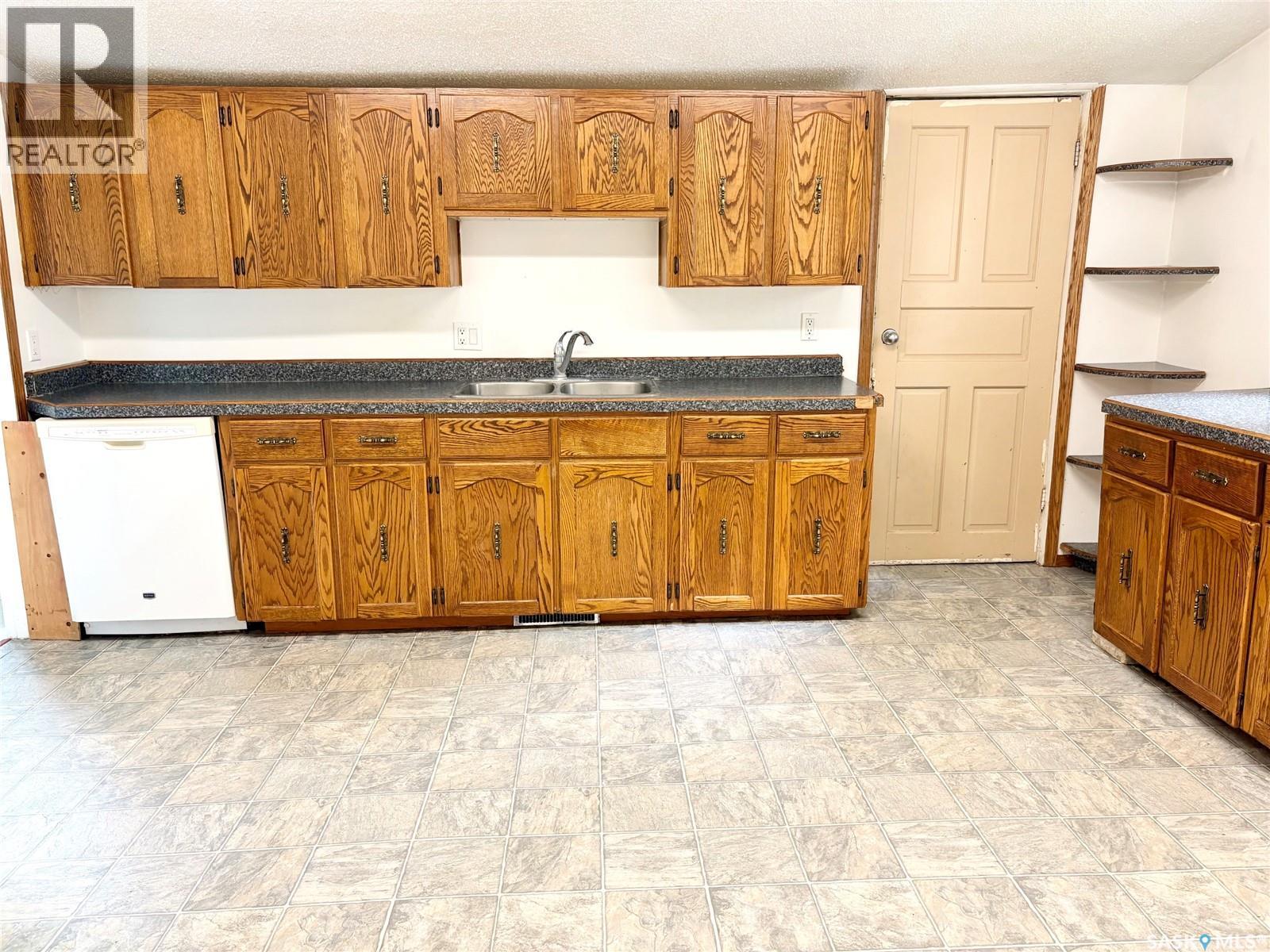 67 Assiniboia Avenue, Yorkton, Saskatchewan  S3N 1N7 - Photo 9 - SK044197