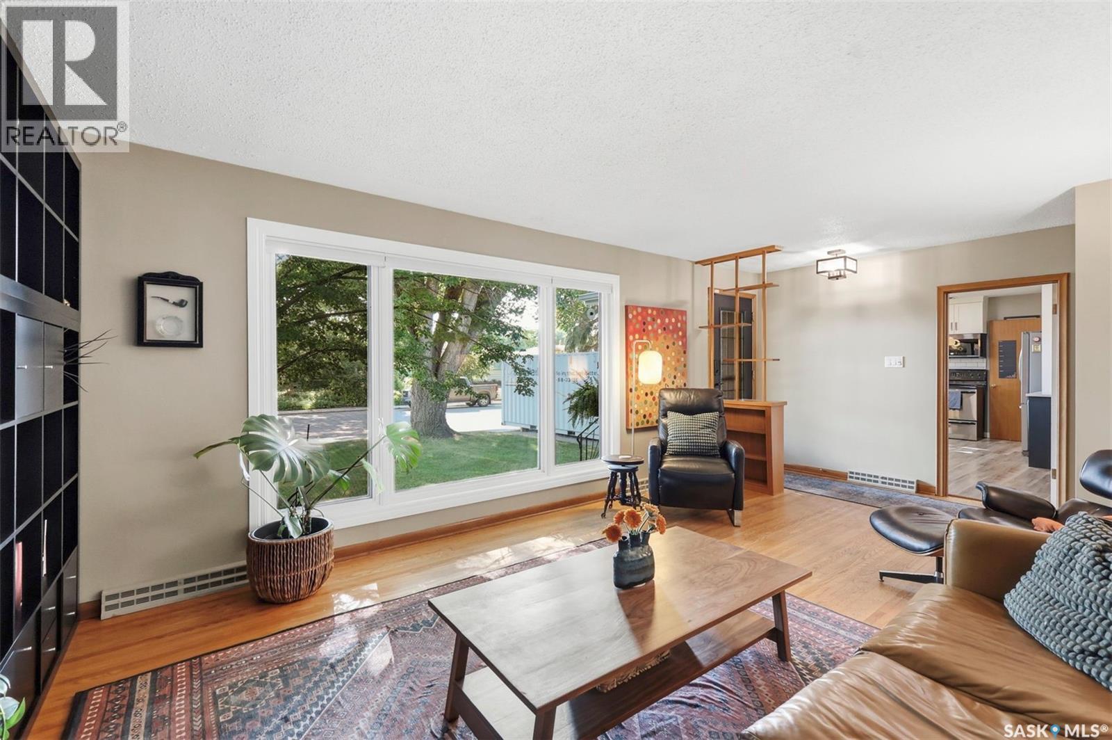 2002 Park Avenue, Saskatoon, Saskatchewan  S7J 2B9 - Photo 5 - SK044126