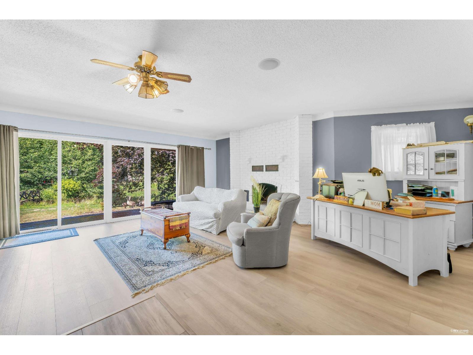 18224 32 Avenue, Surrey, British Columbia  V3Z 1C6 - Photo 3 - R3147295