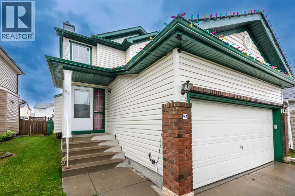 93 Saddleback Road NE, Calgary, Alberta  T3J 4K5 - Photo 2 - A2317260