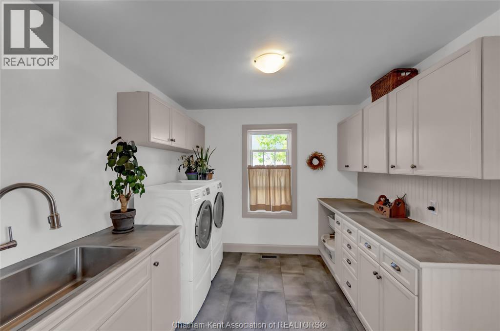 3894 St Clair Parkway, Port Lambton, Ontario  N0P 2B0 - Photo 32 - 26018529