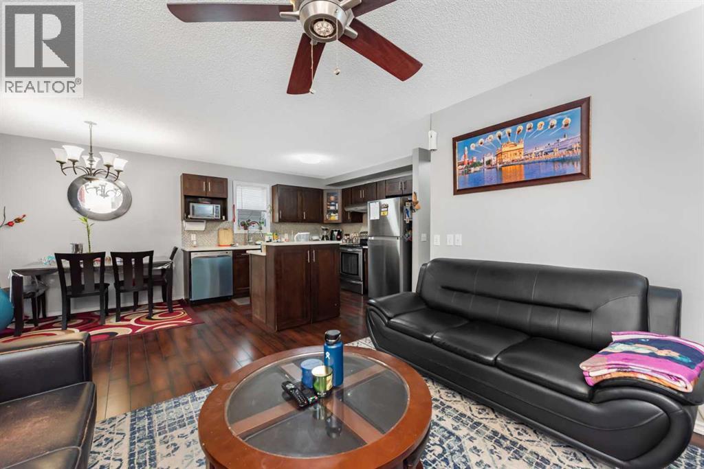 93 Saddleback Road NE, Calgary, Alberta  T3J 4K5 - Photo 5 - A2317260