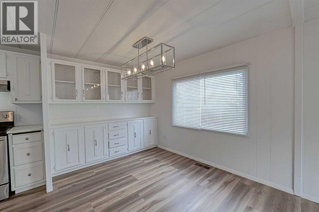 303, 99 Arbour Lake Road Nw, Calgary, Alberta  T3G 4E4 - Photo 11 - A2331904