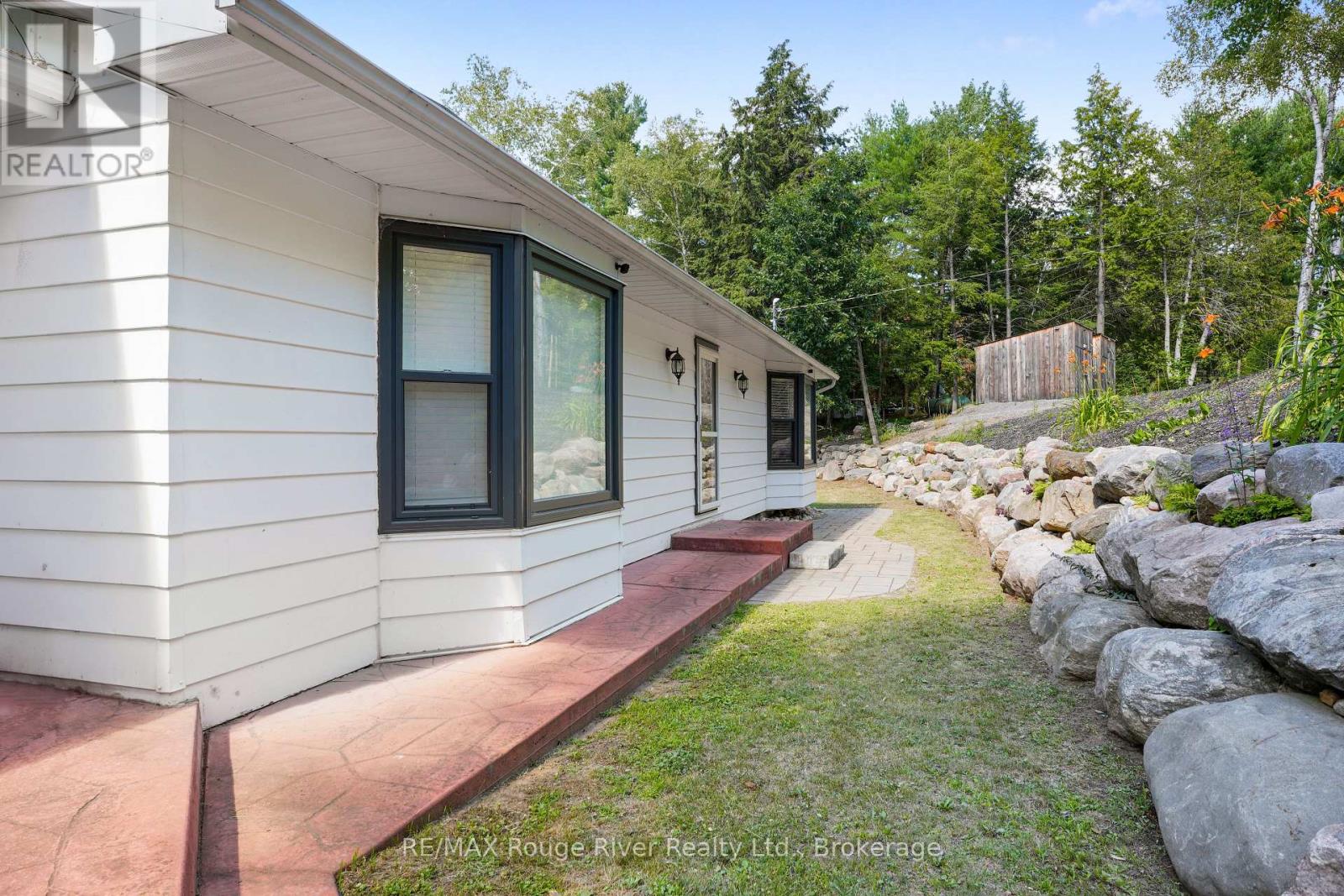 1087 Lagoon Road, Highlands East, Ontario  K0L 1C0 - Photo 11 - X13626522