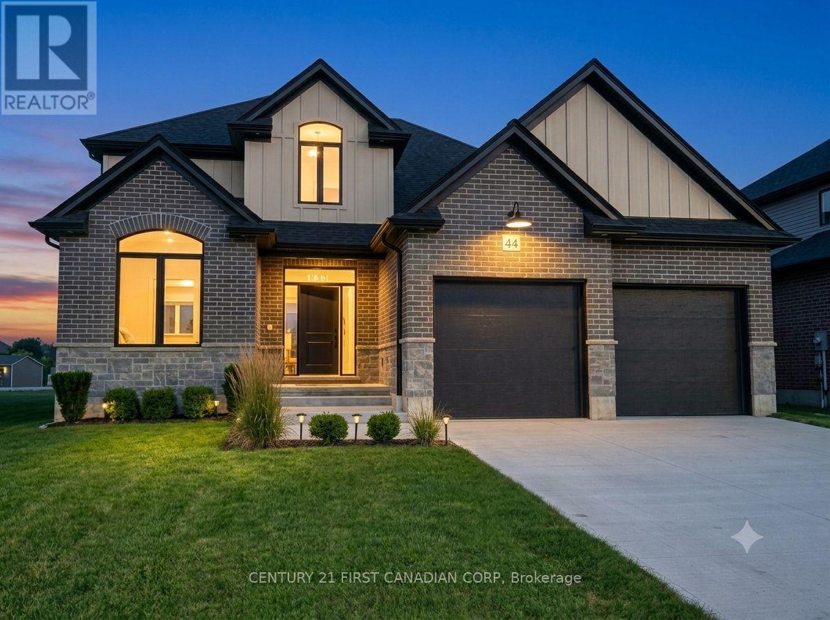 44 Kelly Drive, Zorra, Ontario  N0M 2M0 - Photo 2 - X13626410