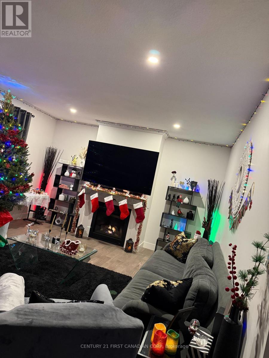 44 Kelly Drive, Zorra, Ontario  N0M 2M0 - Photo 6 - X13626410