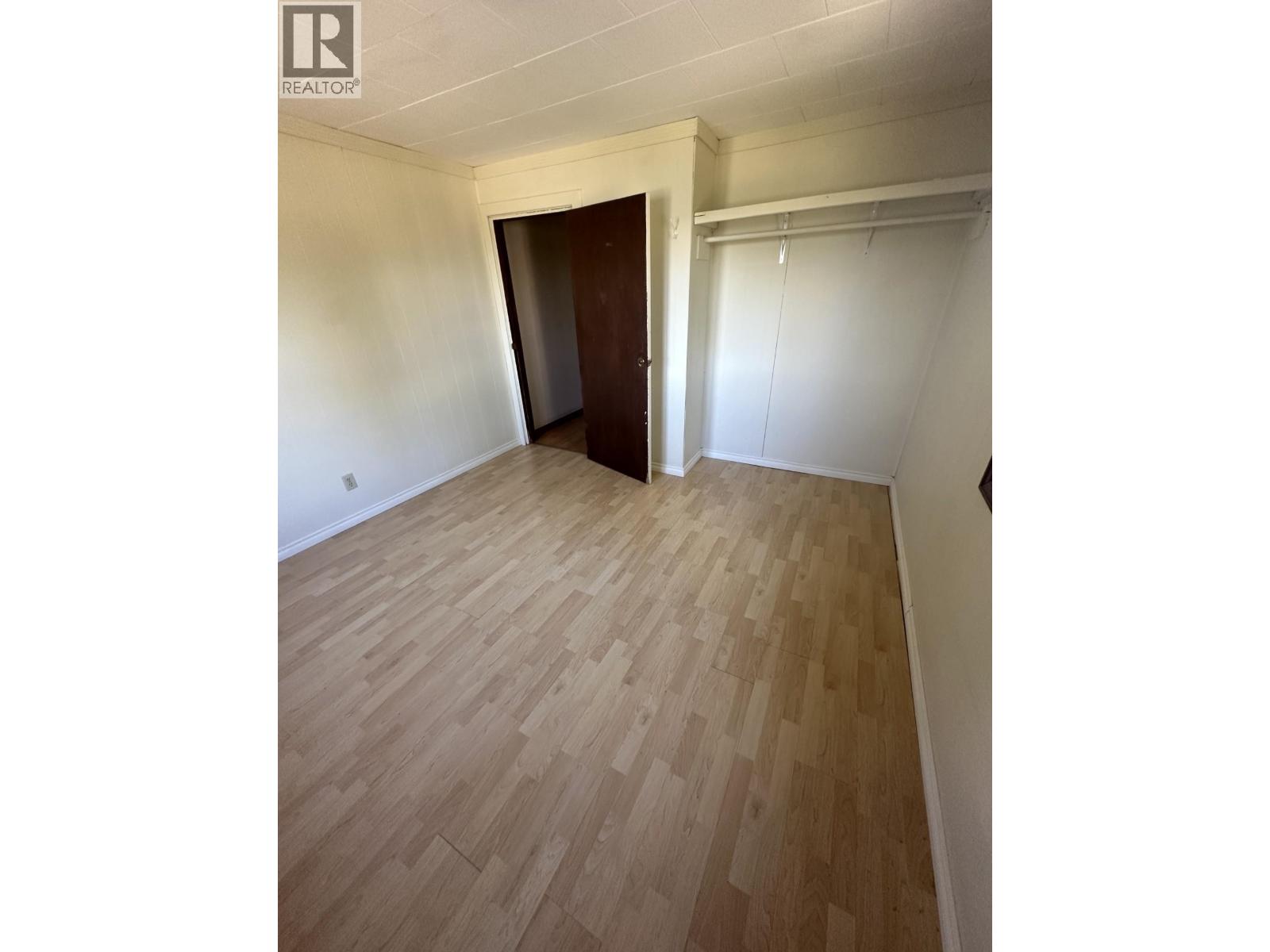 13235 Lakeshore Drive, Charlie Lake, British Columbia  V1J 8G1 - Photo 6 - R3102830