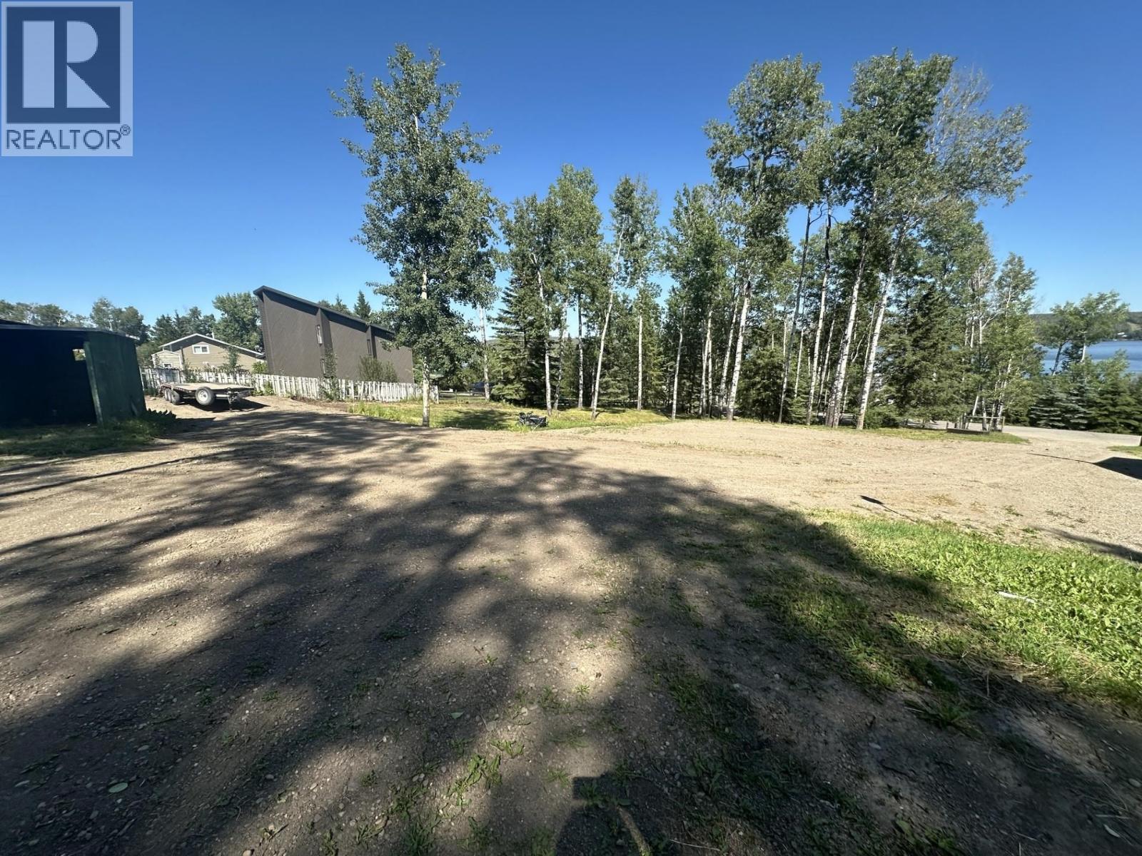 13235 Lakeshore Drive, Charlie Lake, British Columbia  V1J 8G1 - Photo 17 - R3102830