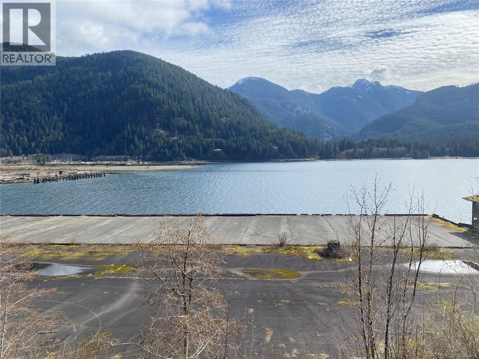 555 Maquinna Dr S, Tahsis, British Columbia  V0P 1X0 - Photo 1 - 1044079