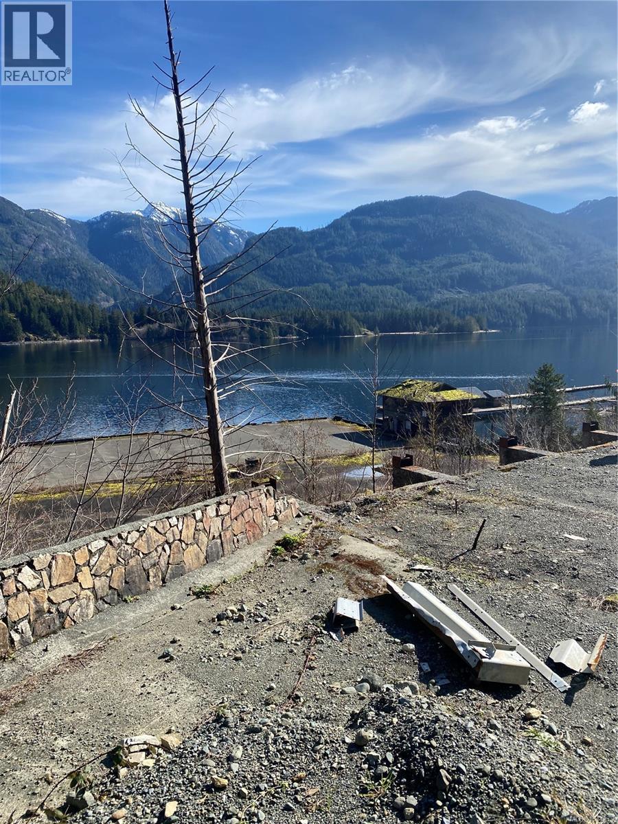 555 Maquinna Dr S, Tahsis, British Columbia  V0P 1X0 - Photo 2 - 1044079