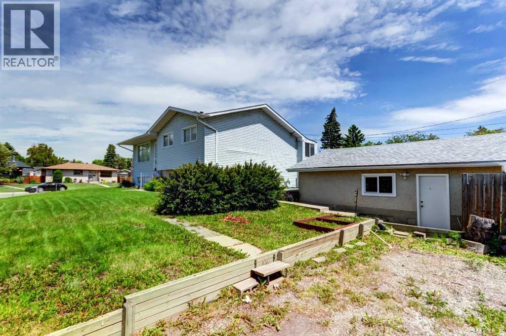 520 Foritana Road SE, Calgary, Alberta  T2A 2B6 - Photo 28 - A2313243
