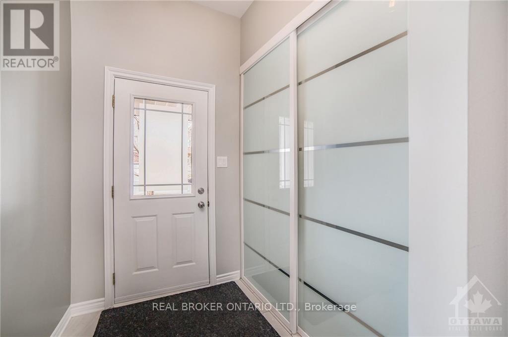 222 Meadowbreeze Drive, Ottawa, Ontario  K2M 3B3 - Photo 4 - X13626360