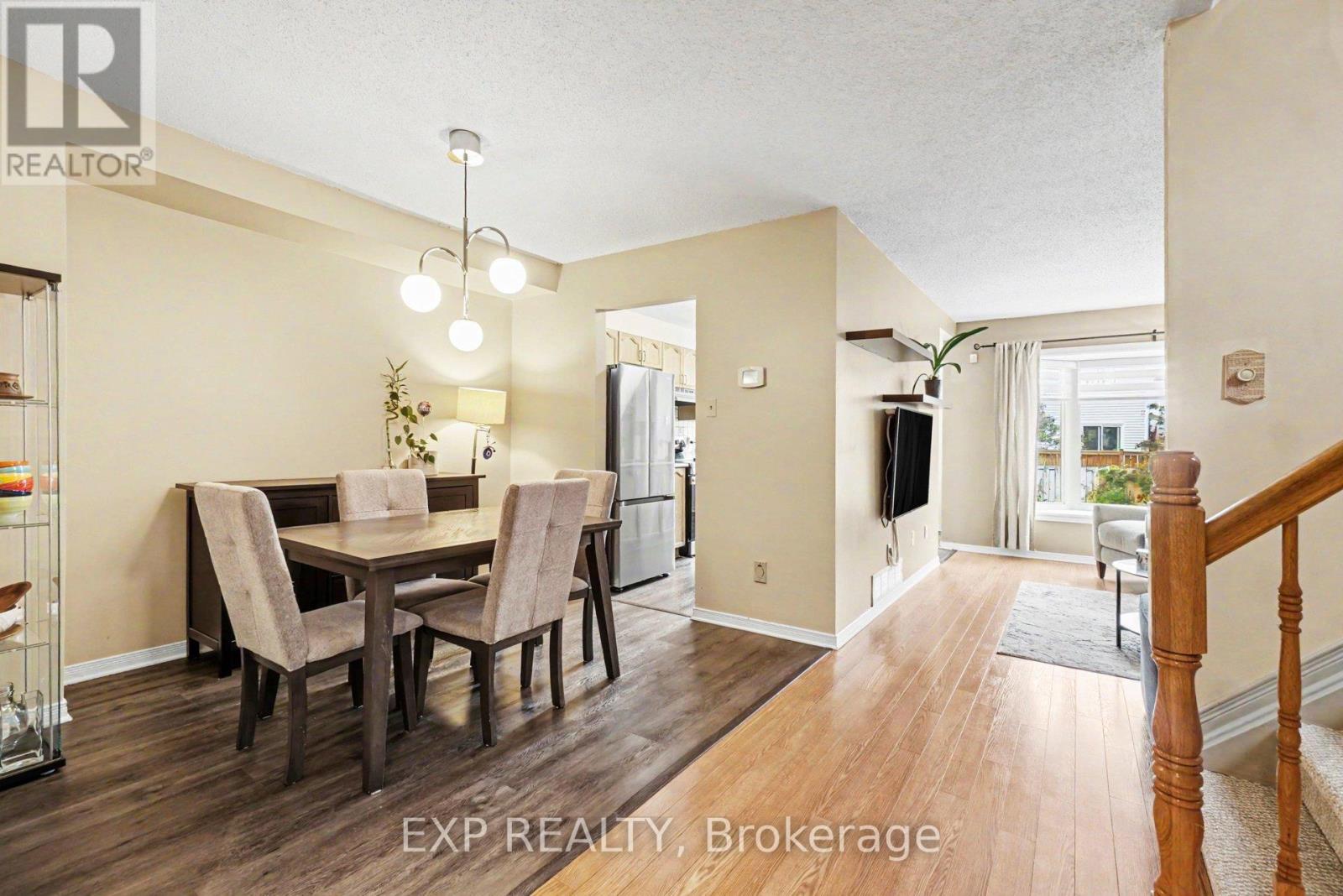 11 Longshire Circle, Ottawa, Ontario  K2J 4K7 - Photo 3 - X13626518