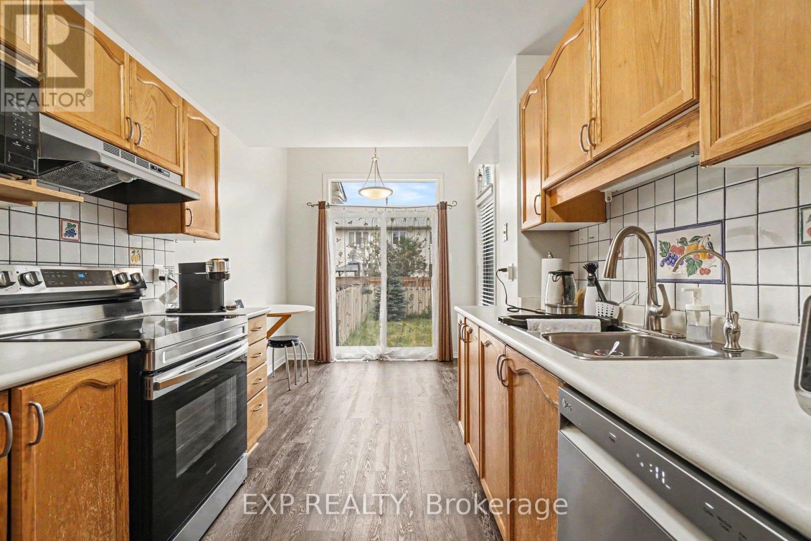 11 Longshire Circle, Ottawa, Ontario  K2J 4K7 - Photo 8 - X13626518