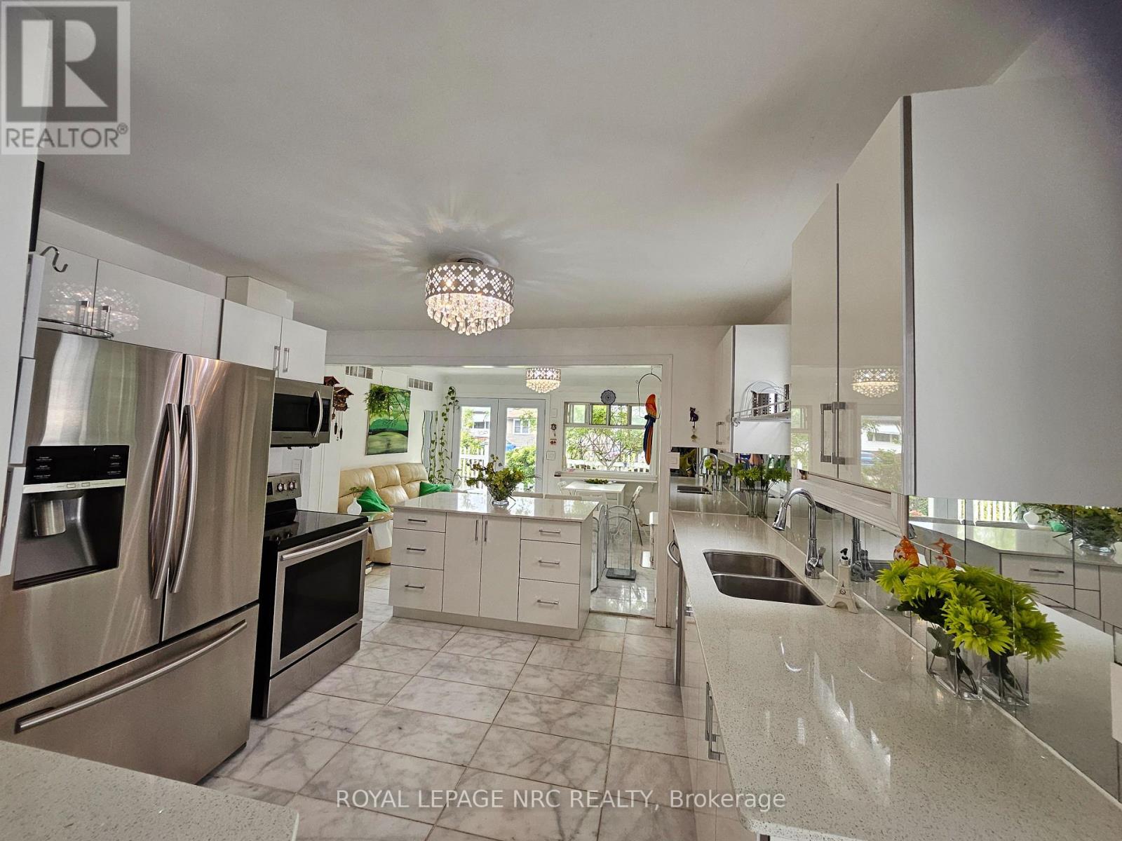 7 Vera Street, St. Catharines, Ontario  L2S 1C3 - Photo 12 - X13626470