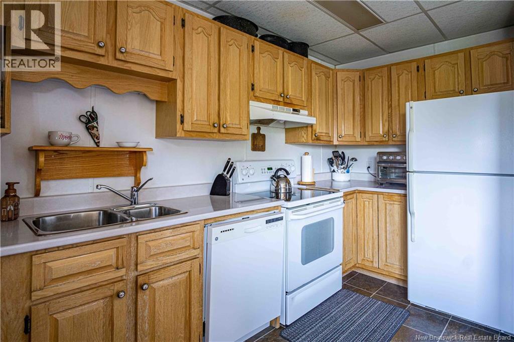 261 Main Street, Plaster Rock, New Brunswick  E7G 2G4 - Photo 8 - NB145126