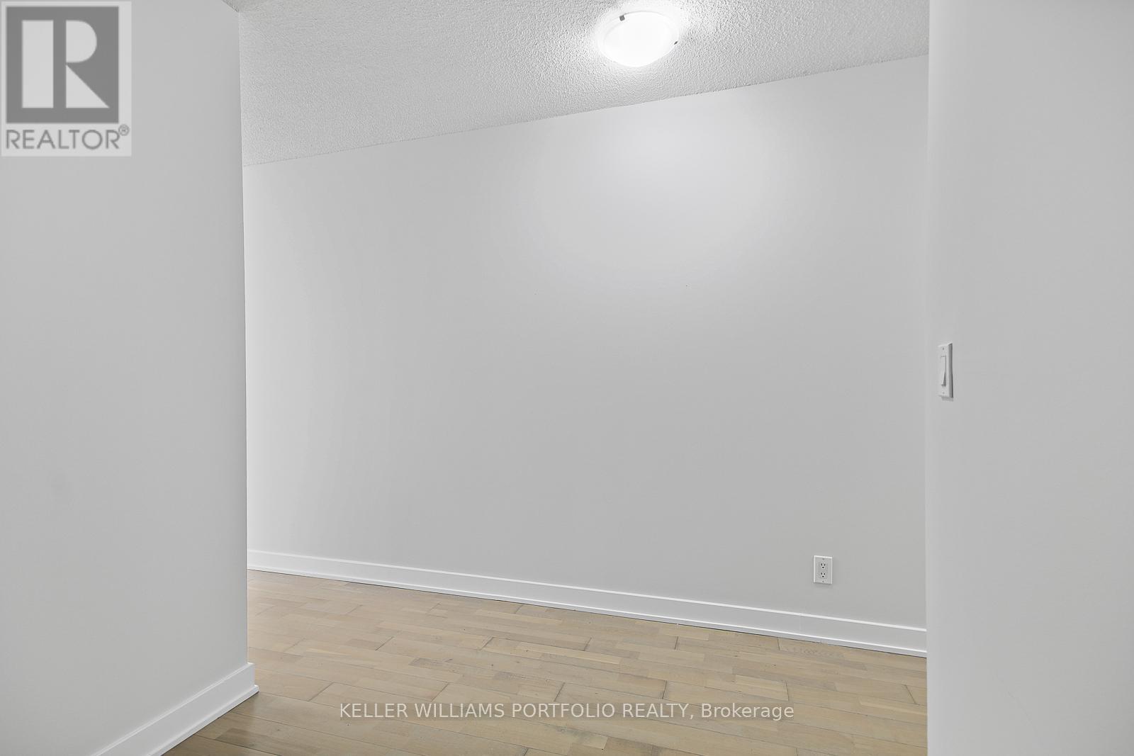 605 - 21 Nelson Street, Toronto, Ontario  M5V 3H9 - Photo 10 - C13626408