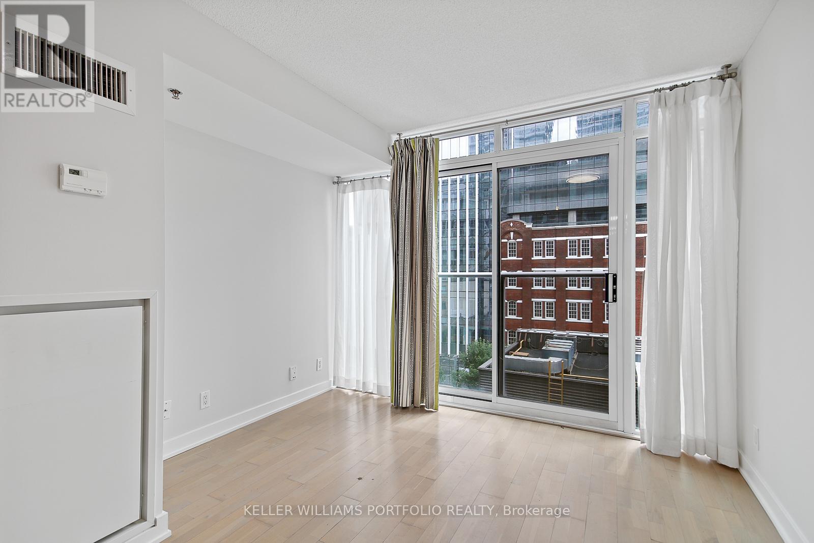 605 - 21 Nelson Street, Toronto, Ontario  M5V 3H9 - Photo 19 - C13626408