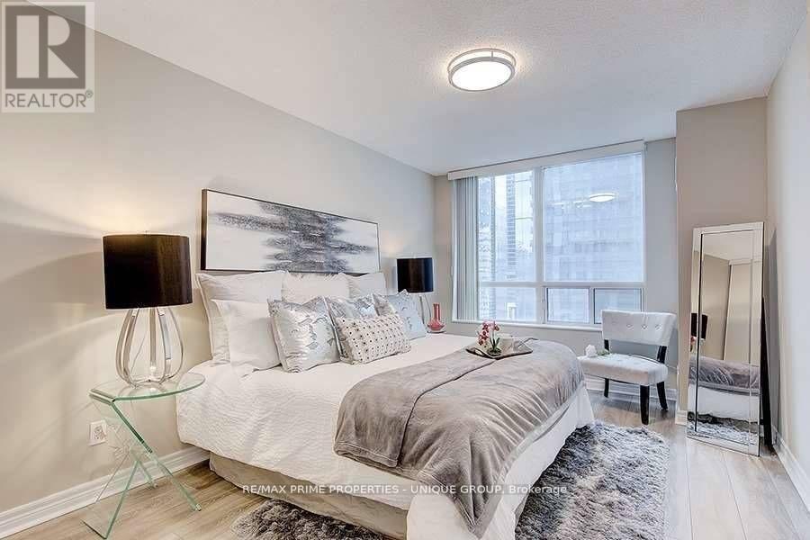 1906 - 30 Grand Trunk Crescent, Toronto, Ontario  M5J 3A4 - Photo 10 - C13626444