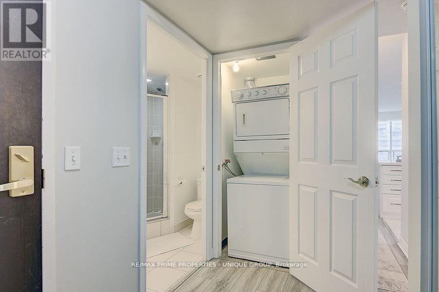 1906 - 30 Grand Trunk Crescent, Toronto, Ontario  M5J 3A4 - Photo 16 - C13626444