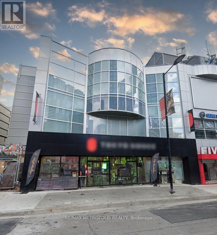 2nd & 3rd Floor - 331 - 333 Yonge Street, Toronto, Ontario  M5B 1R7 - Photo 2 - C13626492