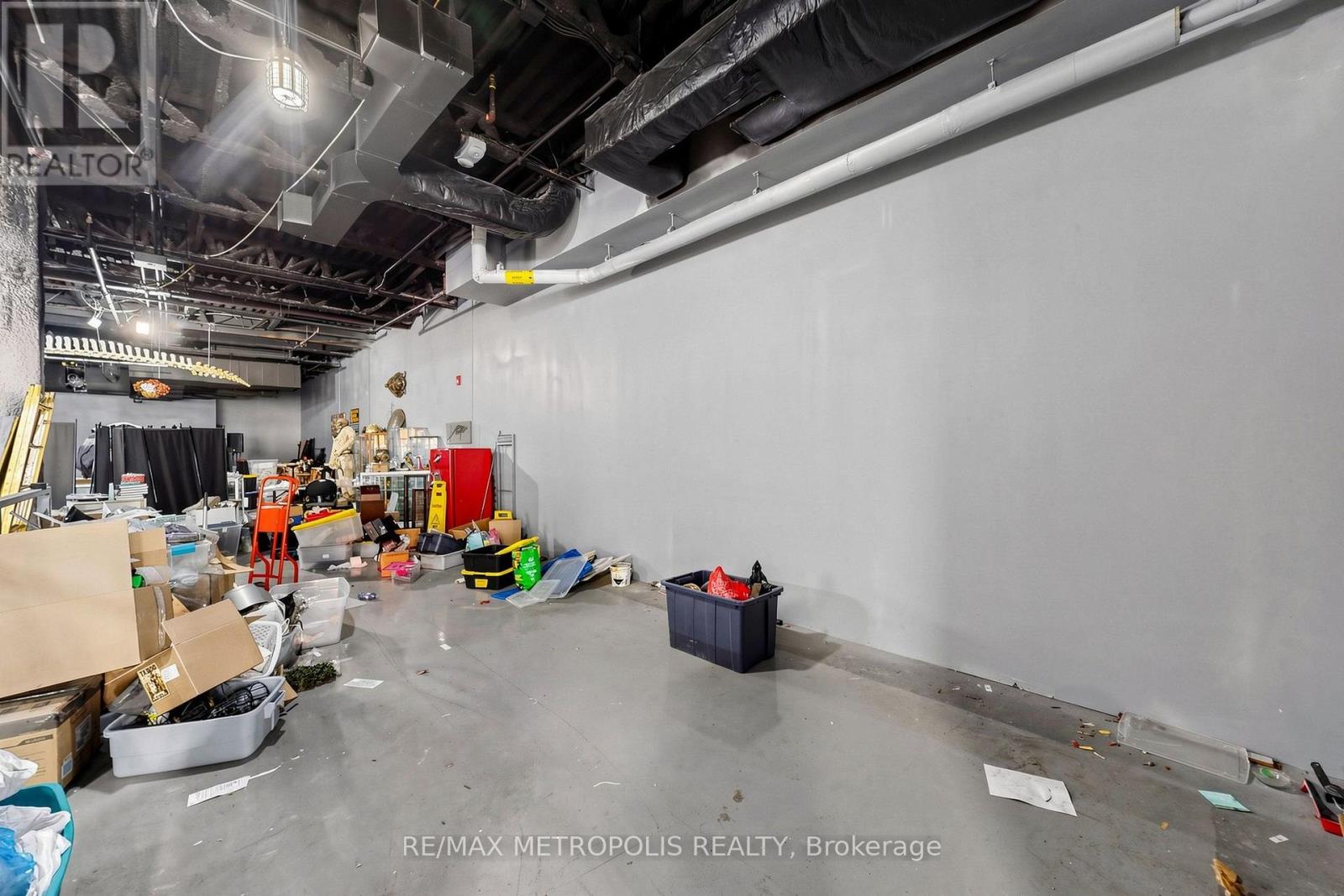2nd & 3rd Floor - 331 - 333 Yonge Street, Toronto, Ontario  M5B 1R7 - Photo 12 - C13626520