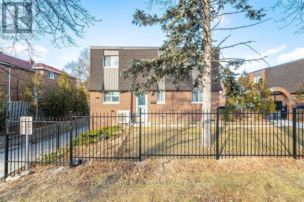 #19 - 50 COLEMAN AVENUE Toronto (East End-Danforth), ON M4C 1P7