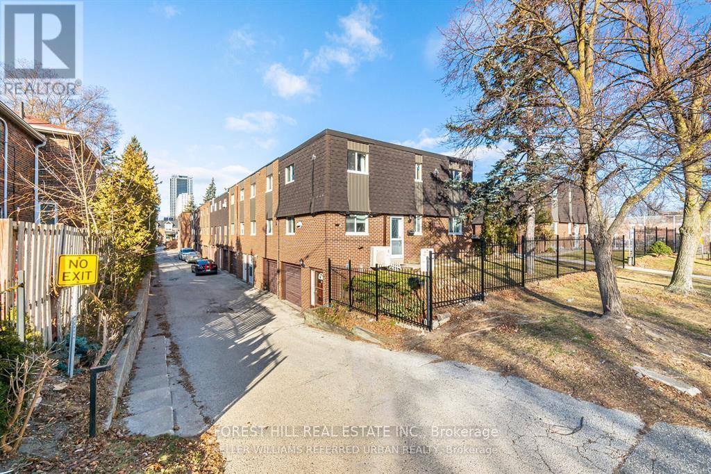 #19 - 50 Coleman Avenue, Toronto, Ontario M4C 1P7 - Photo 2 - E13626480
