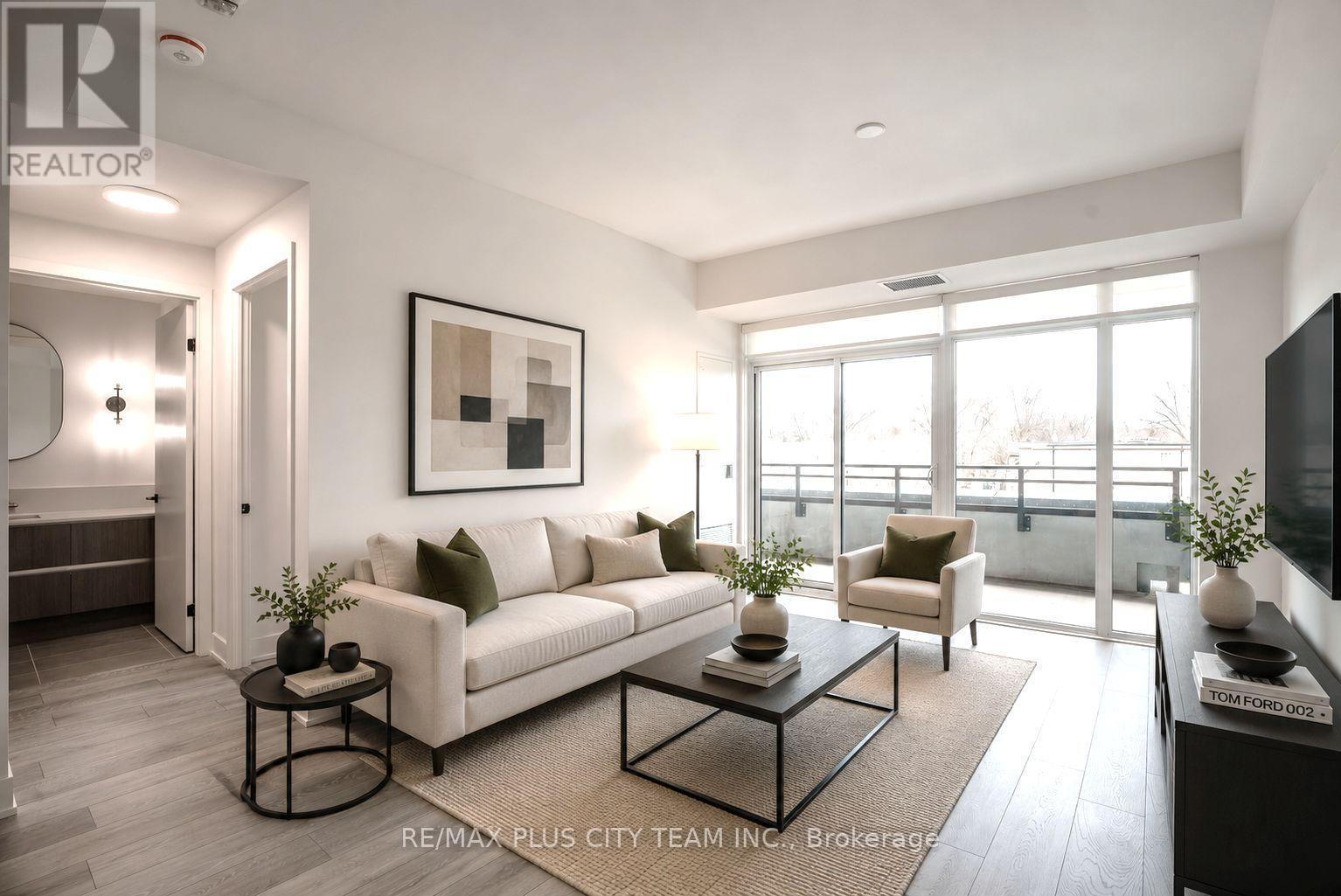 303 - 1285 Queen Street E, Toronto, Ontario  M4L 0B6 - Photo 3 - E13626482