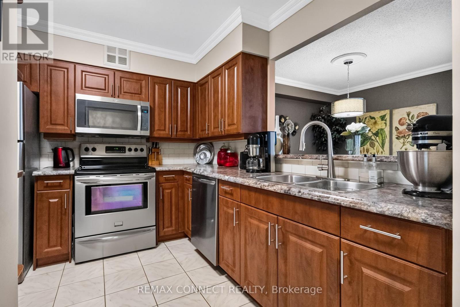 1516 - 1890 Valley Farm Road, Pickering, Ontario L1V 6B4 - Photo 7 - E13626486
