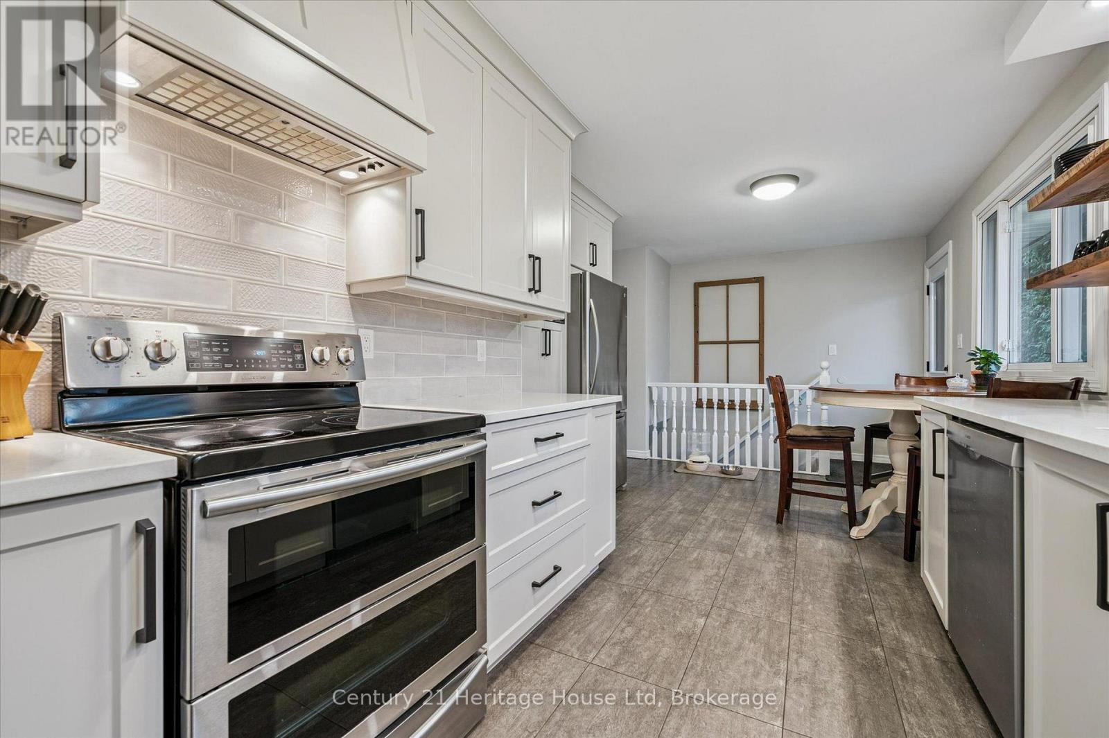 653 Perry Street, Centre Wellington (Fergus), Ontario  N1M 2R5 - Photo 16 - X13626448