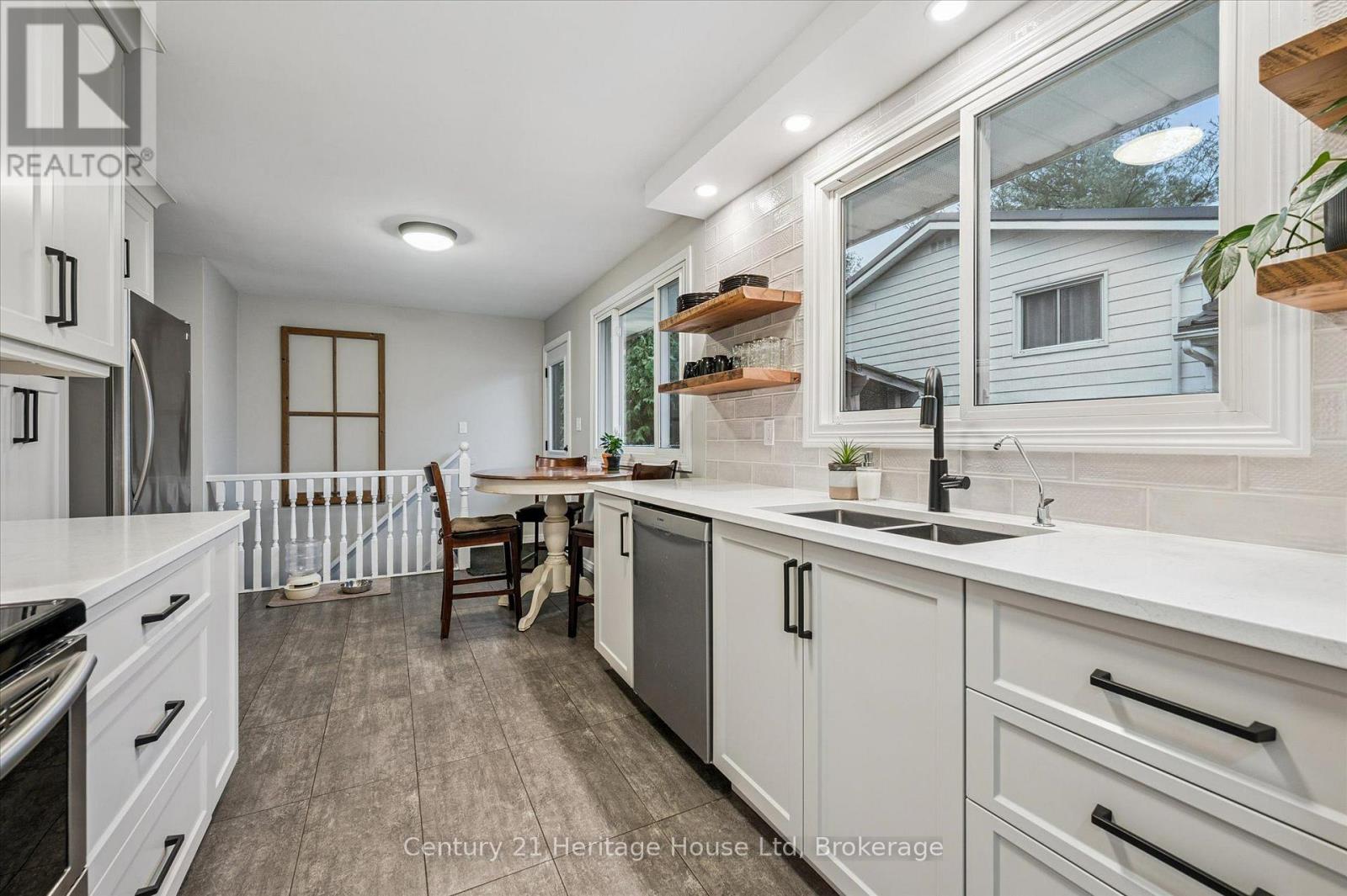 653 Perry Street, Centre Wellington (Fergus), Ontario  N1M 2R5 - Photo 17 - X13626448