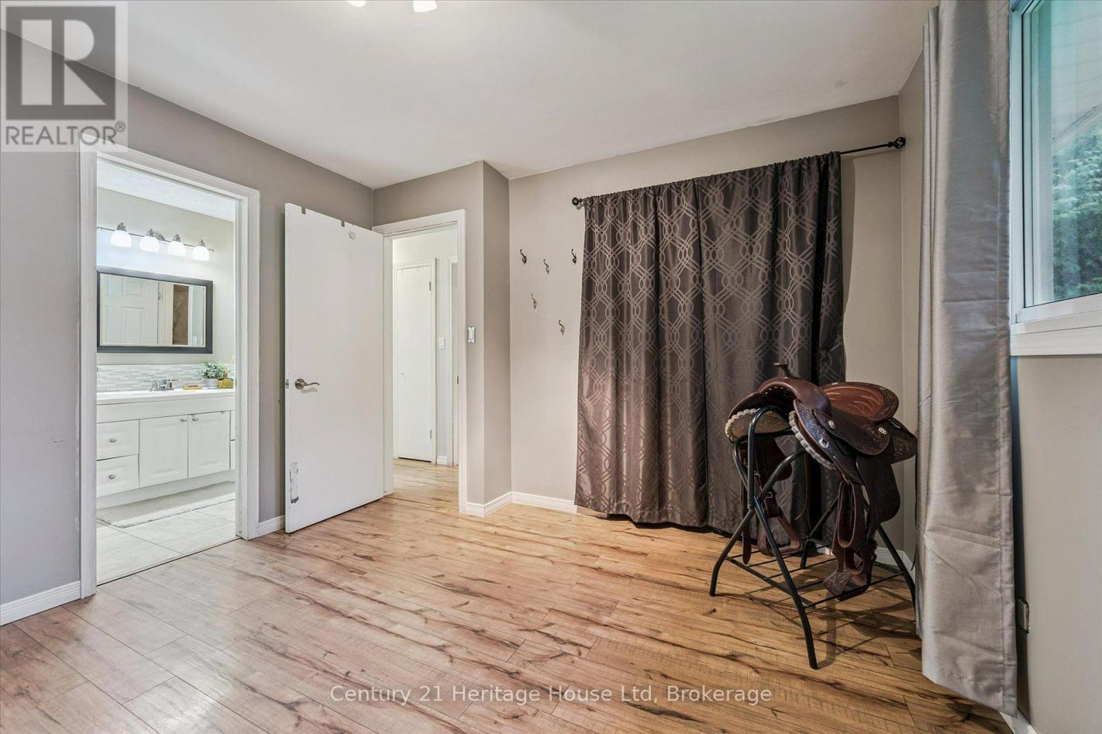 653 Perry Street, Centre Wellington (Fergus), Ontario  N1M 2R5 - Photo 23 - X13626448