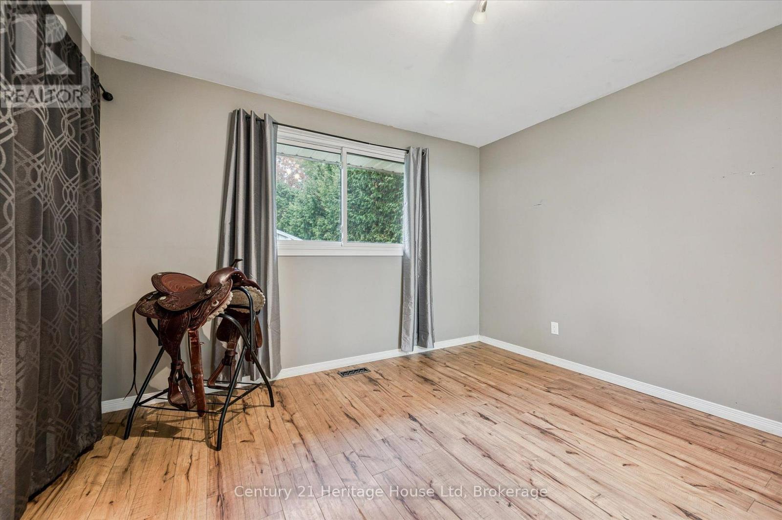 653 Perry Street, Centre Wellington (Fergus), Ontario  N1M 2R5 - Photo 24 - X13626448
