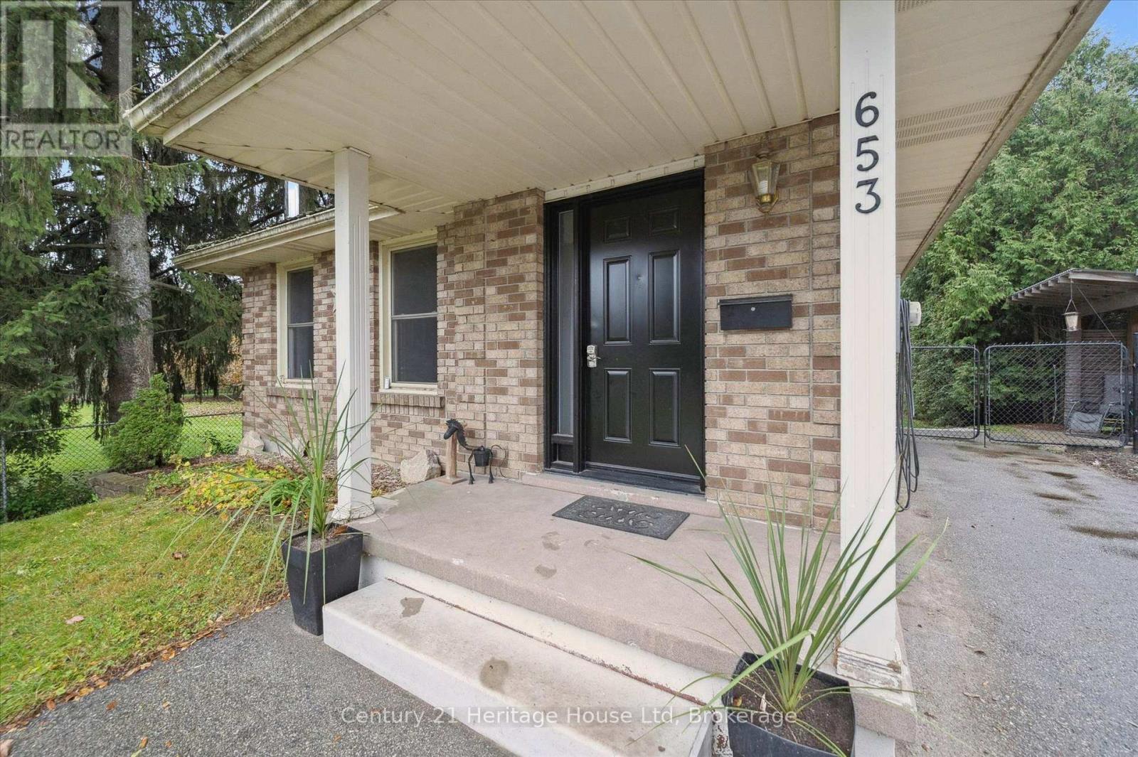 653 Perry Street, Centre Wellington (Fergus), Ontario  N1M 2R5 - Photo 5 - X13626448