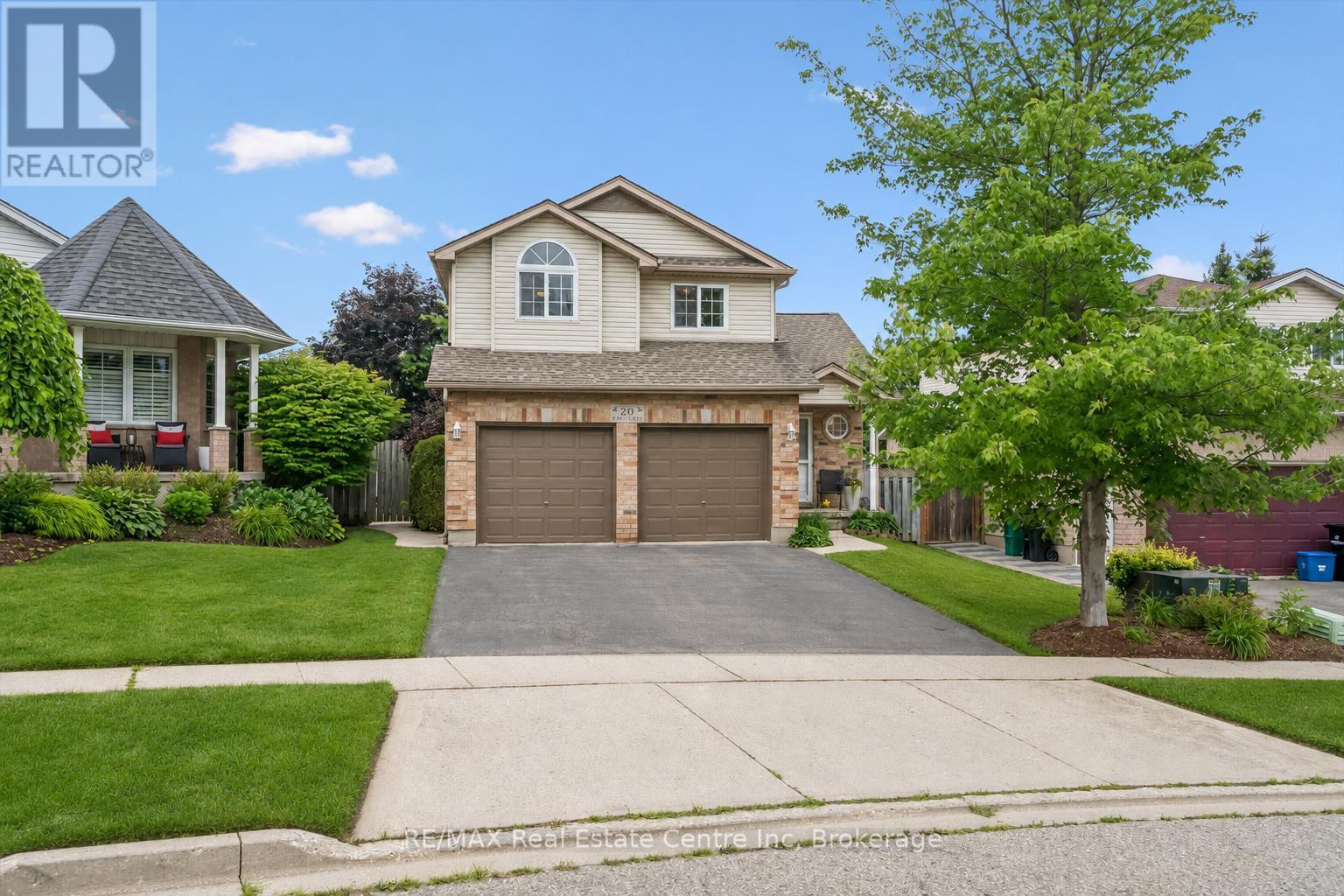 20 Pratt Place, Cambridge, Ontario  N3C 4C8 - Photo 2 - X13626460