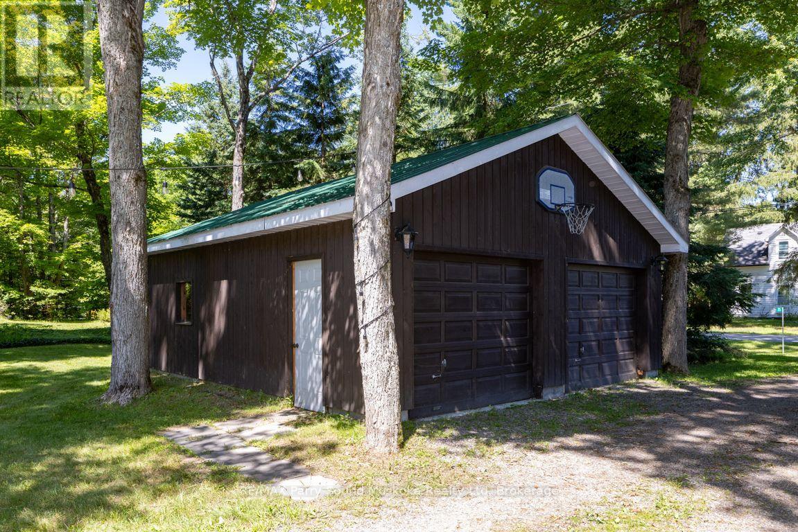 15 Victoria Street W, Seguin, Ontario  P0C 1J0 - Photo 26 - X13626500
