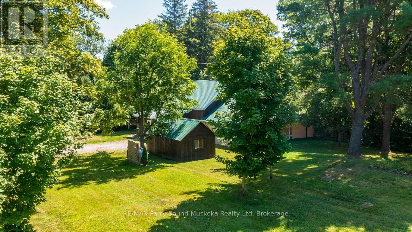 15 Victoria Street W, Seguin, Ontario  P0C 1J0 - Photo 3 - X13626500