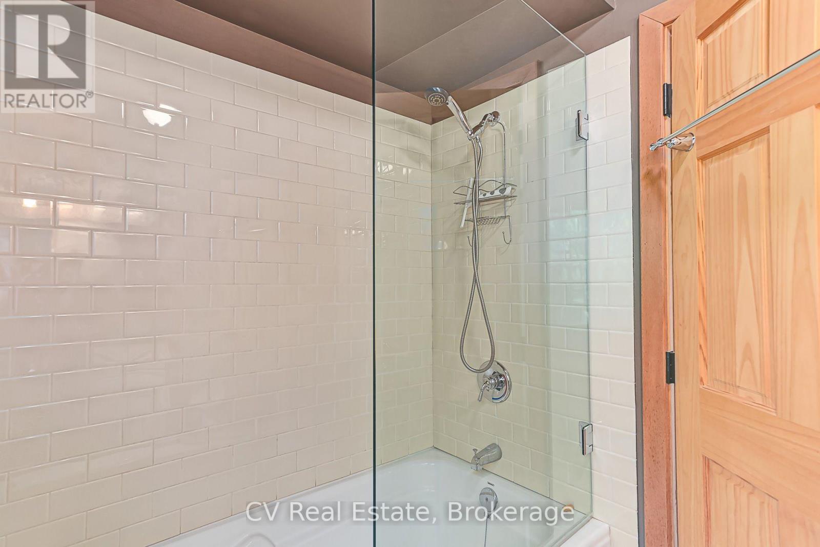 156 Chamonix Crescent, Blue Mountains, Ontario  L9Y 0S7 - Photo 24 - X13626558