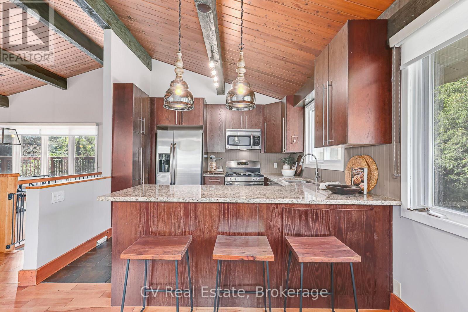 156 Chamonix Crescent, Blue Mountains, Ontario  L9Y 0S7 - Photo 6 - X13626558